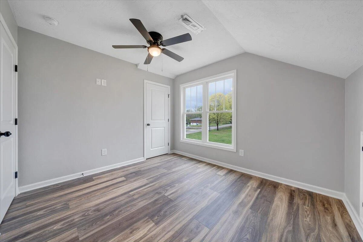 2236 Kenwood BLVD - Photo 25
