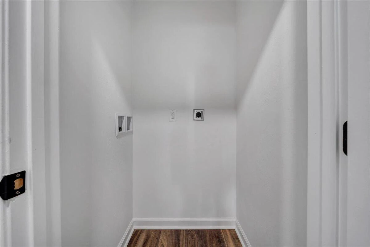 2236 Kenwood BLVD - Photo 28