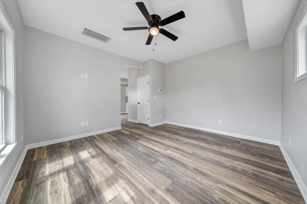 2236 Kenwood BLVD - Photo 29