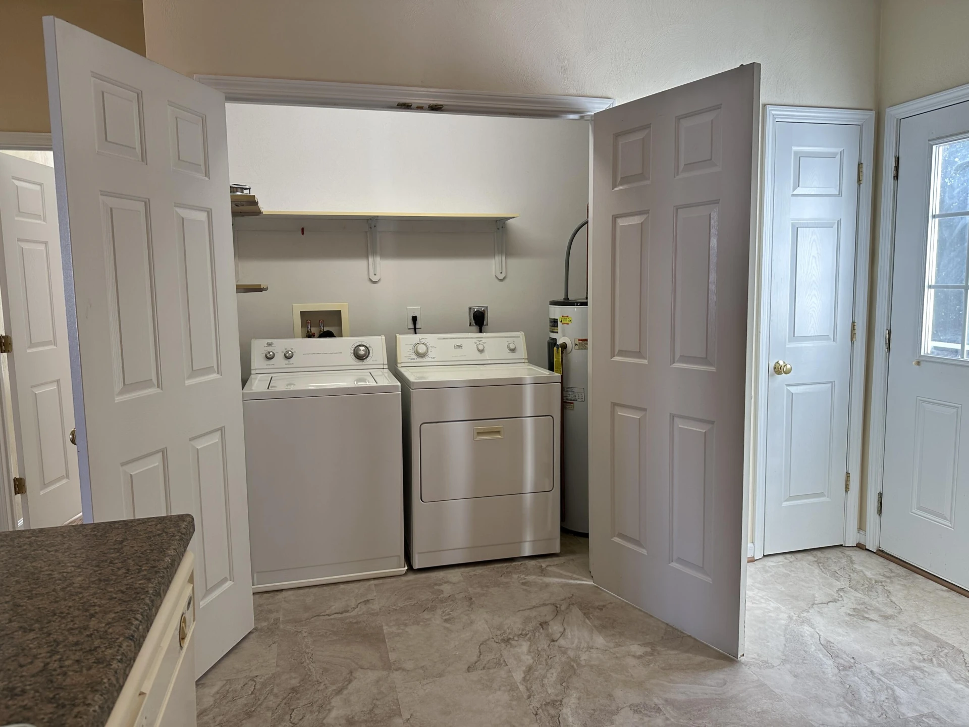 8233 Emerald Court DR - Photo 29