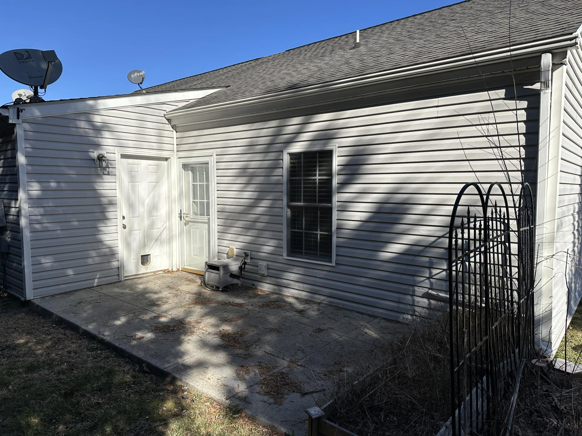 8233 Emerald Court DR - Photo 31