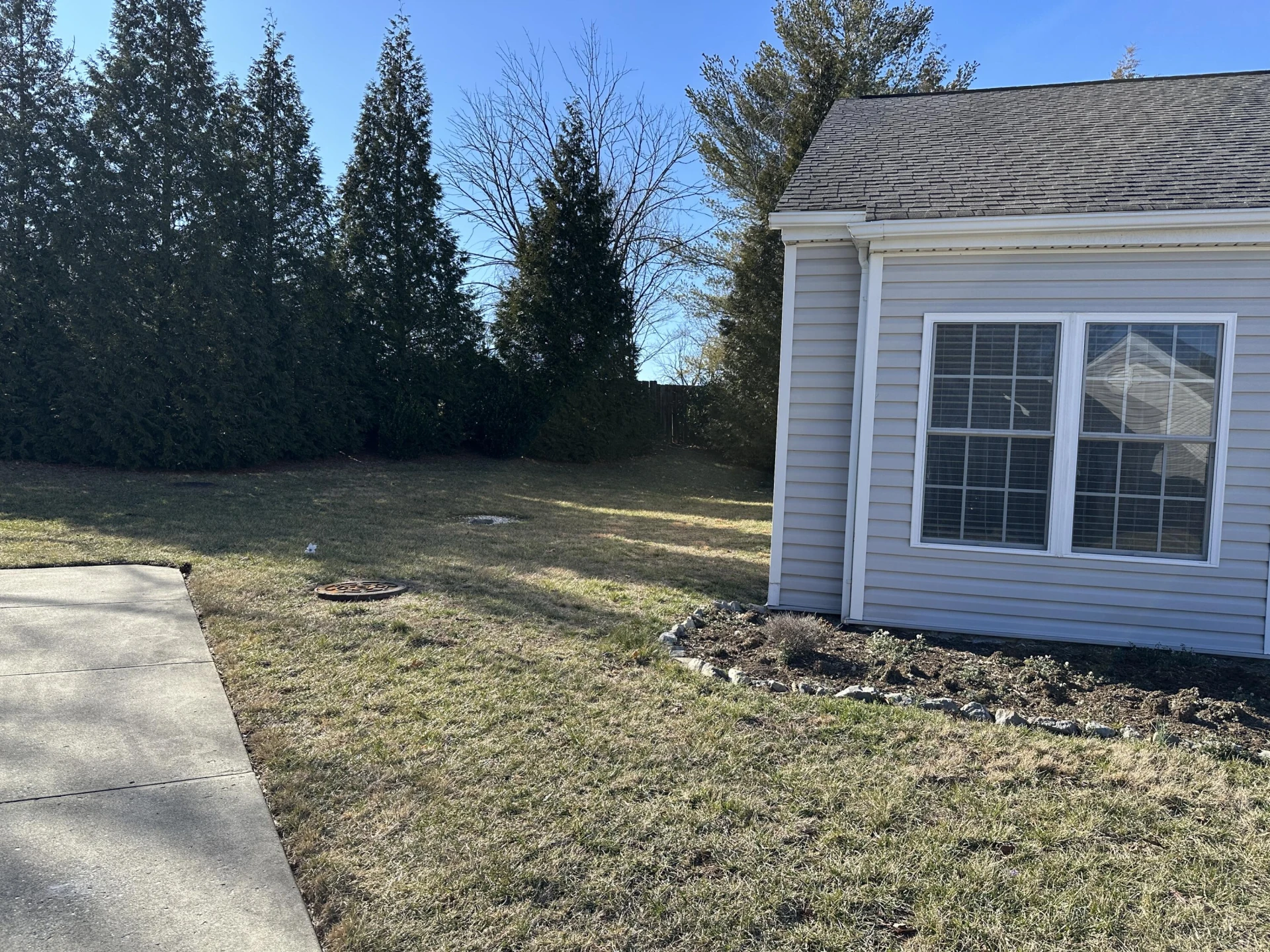 8233 Emerald Court DR - Photo 32