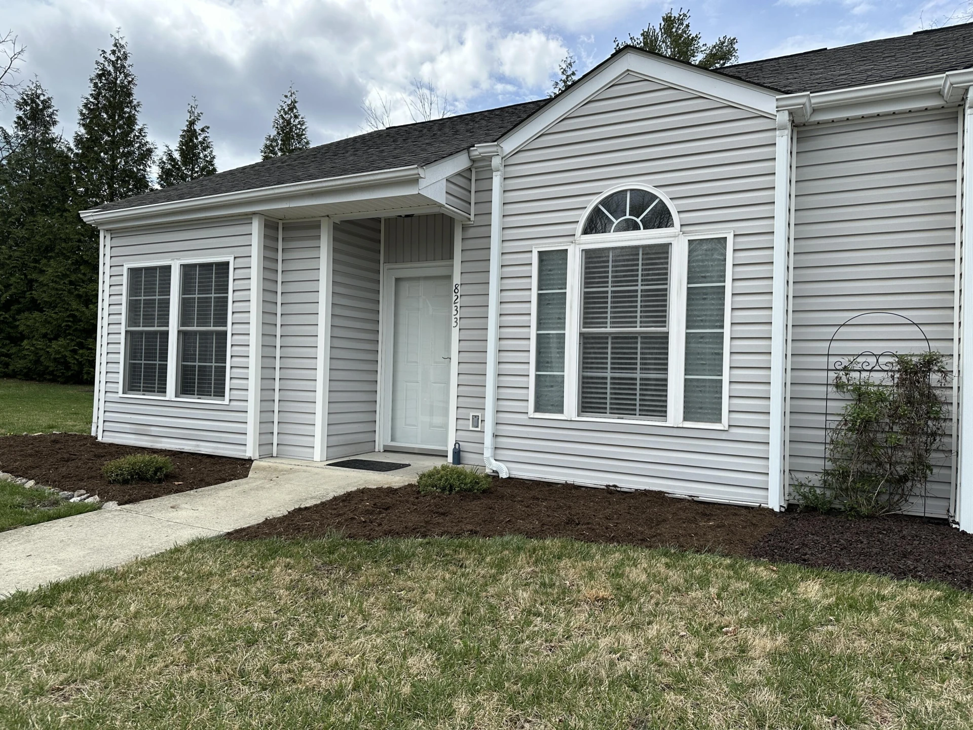 8233 Emerald Court DR - Photo 5