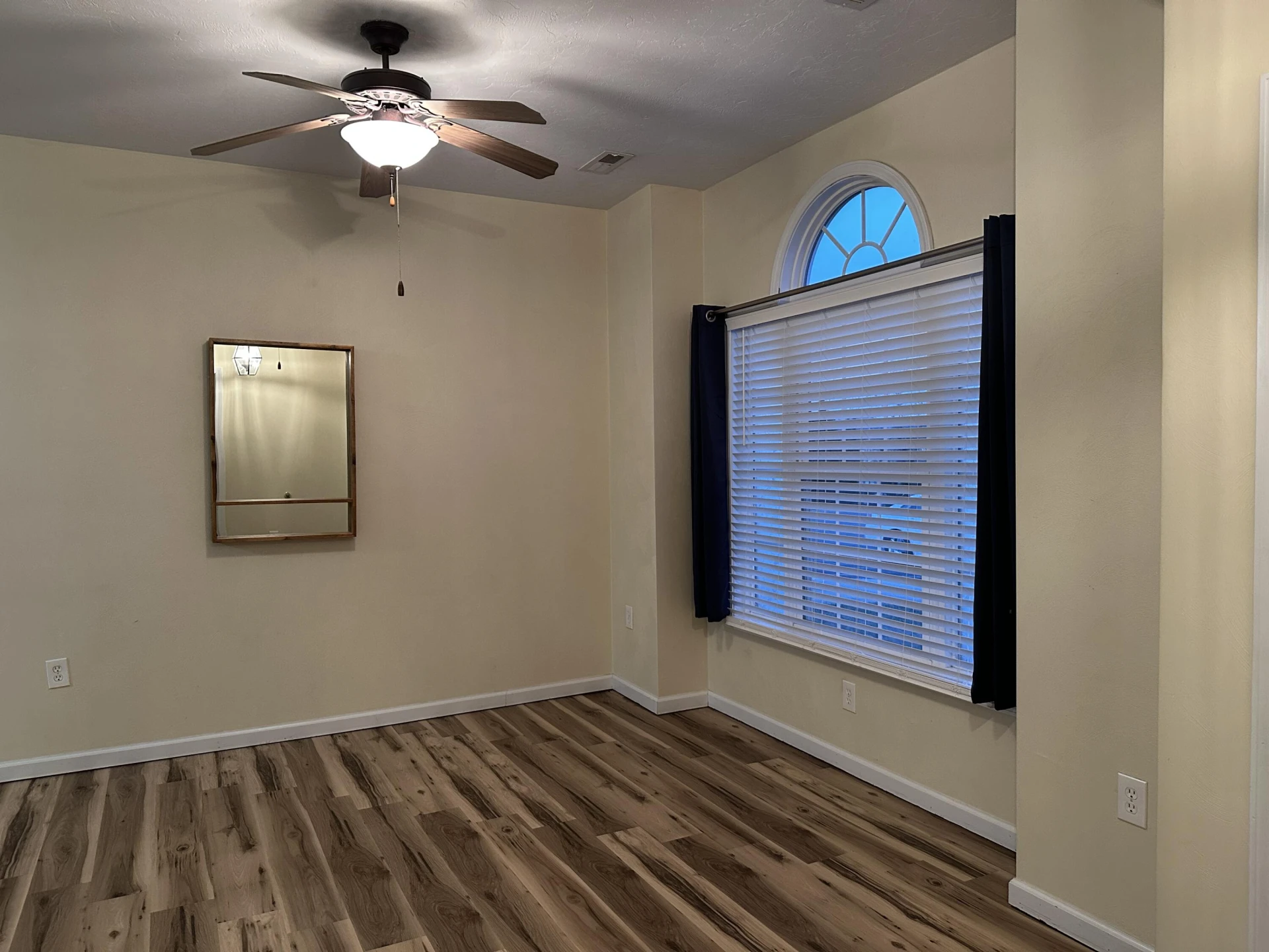 8233 Emerald Court DR - Photo 8