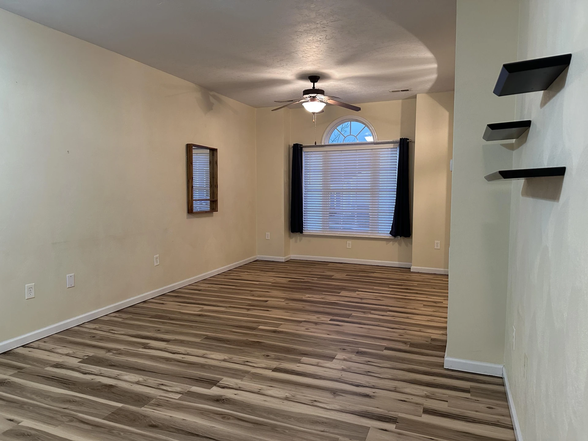 8233 Emerald Court DR - Photo 9