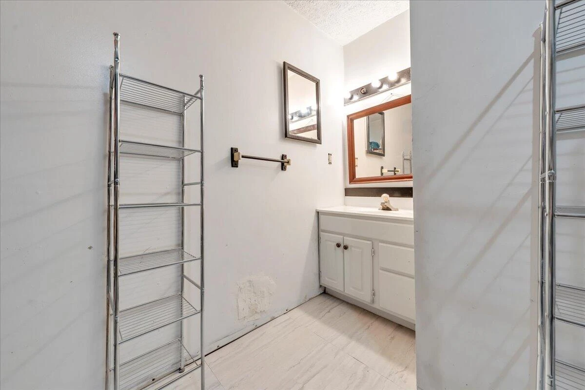 5707 Bens Run RD - Photo 17