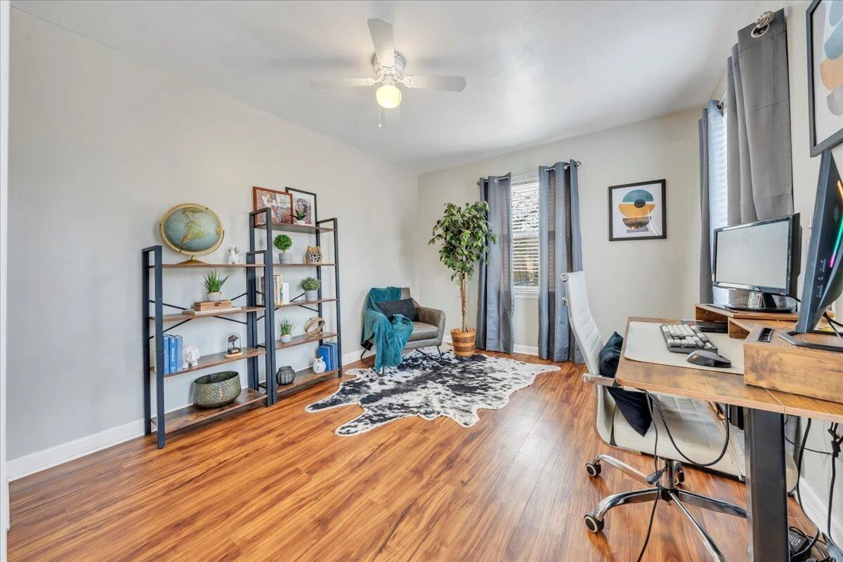2400 Olde Salem DR - Photo 12