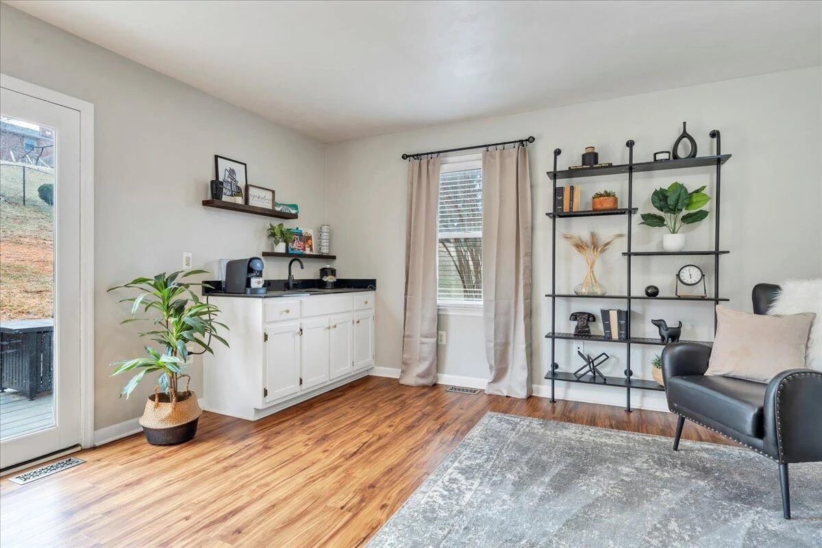 2400 Olde Salem DR - Photo 18