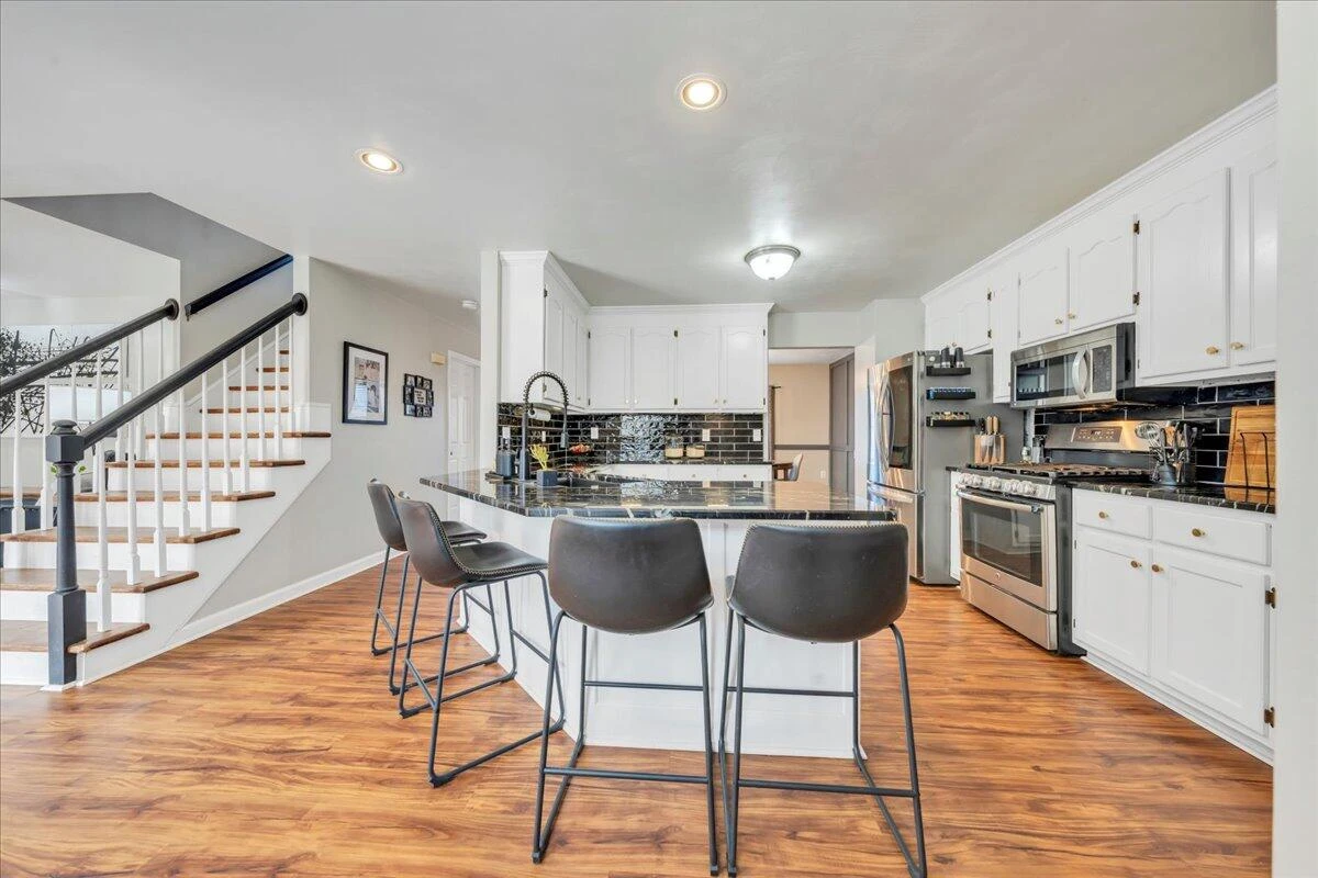 2400 Olde Salem DR - Photo 20