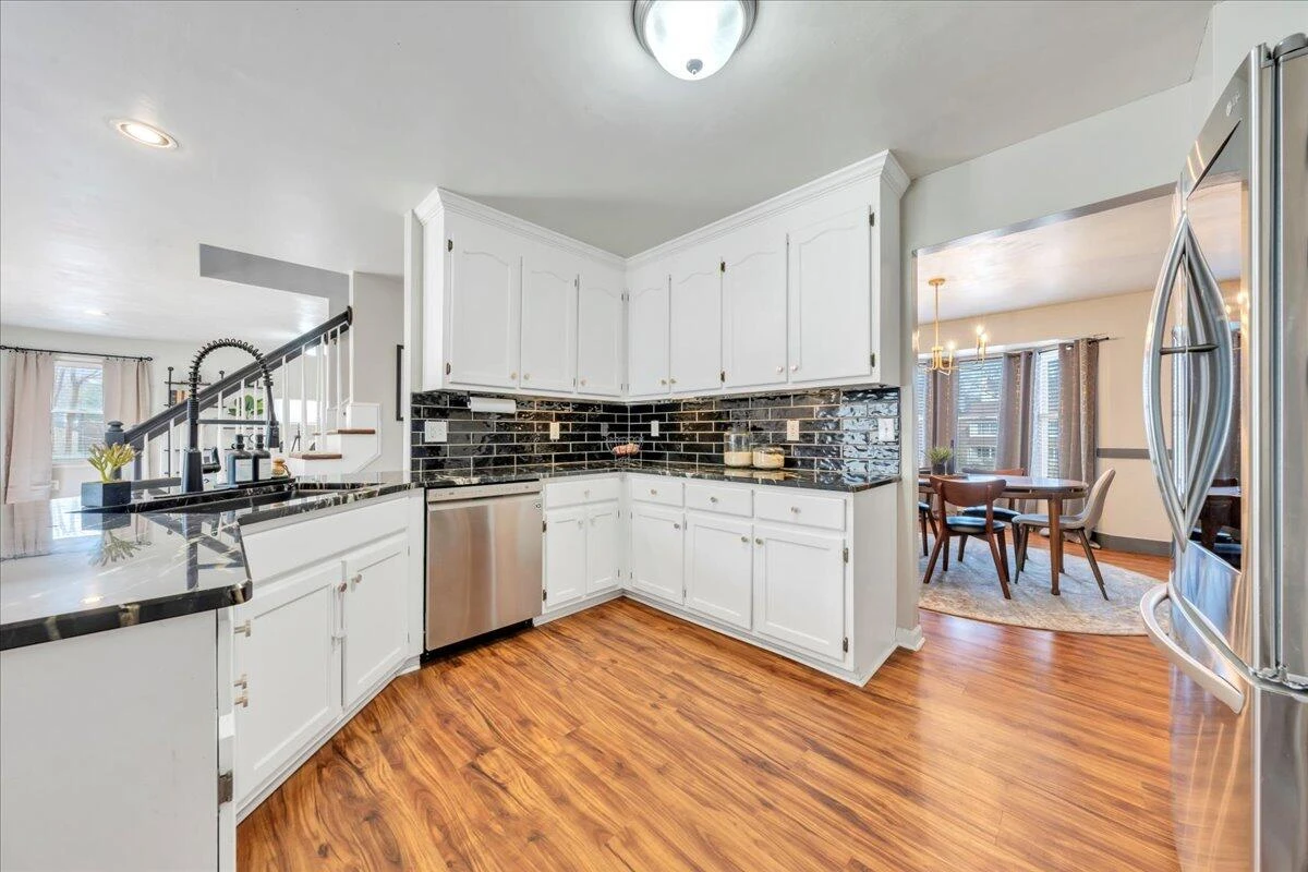 2400 Olde Salem DR - Photo 24