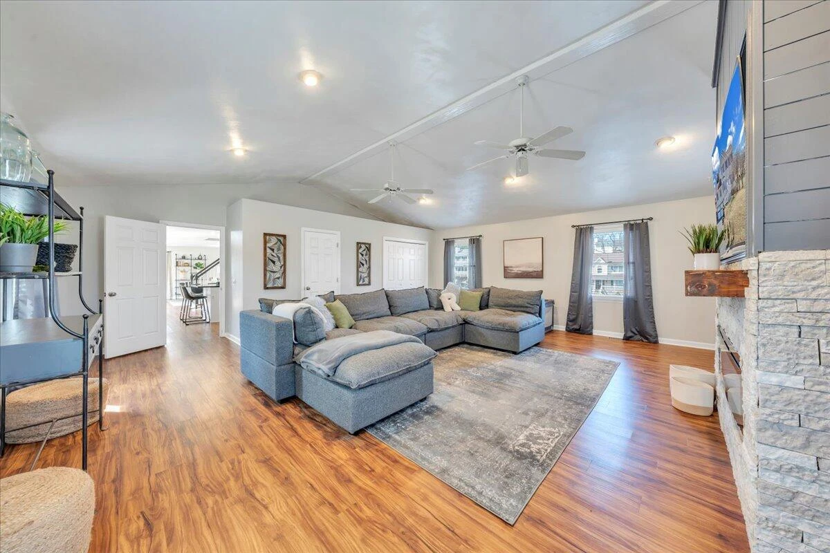 2400 Olde Salem DR - Photo 31