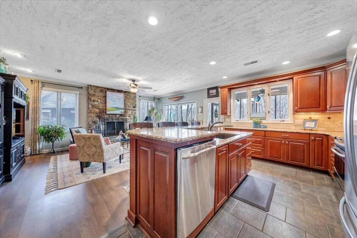 4921 Hunting Hills DR - Photo 23