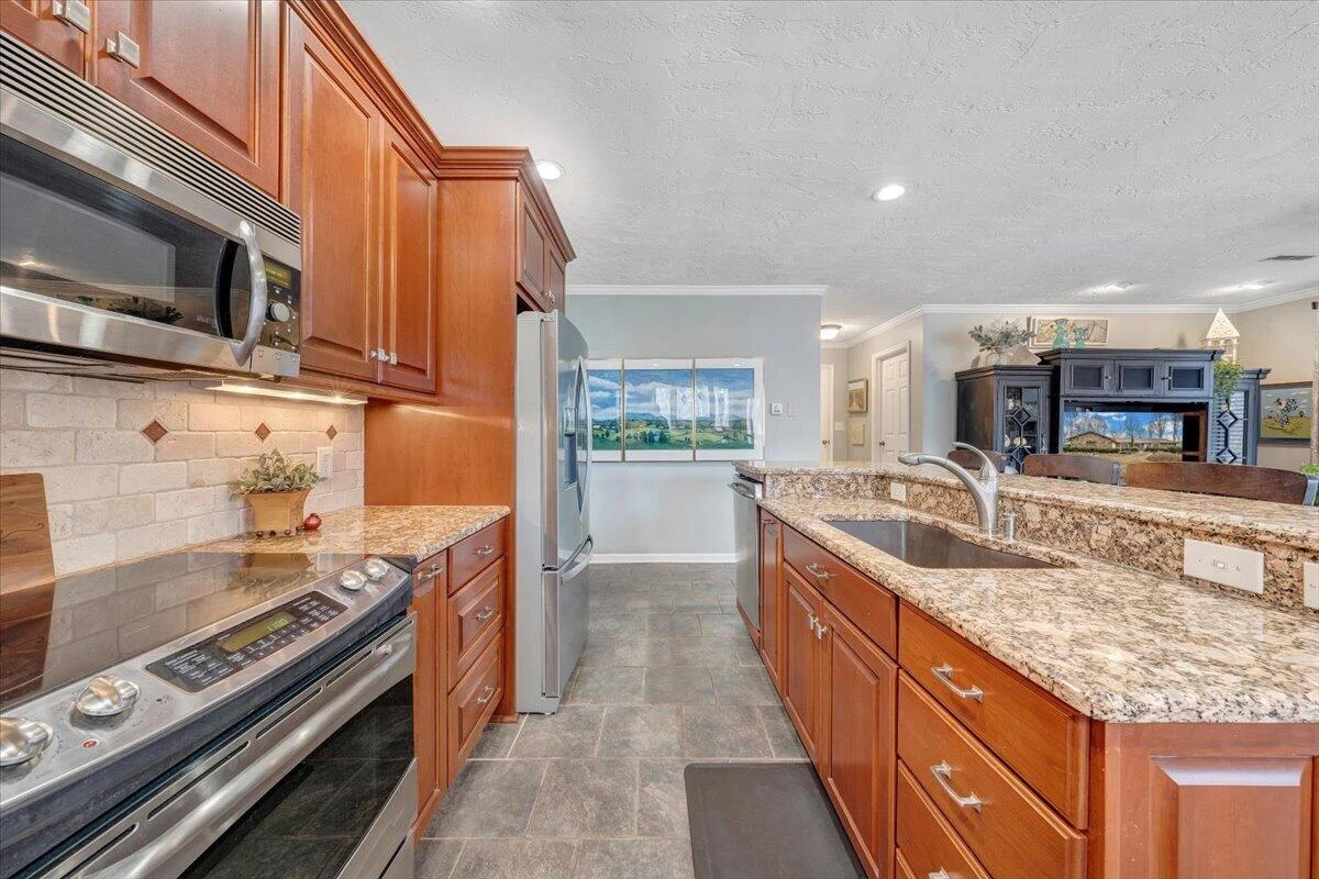 4921 Hunting Hills DR - Photo 26