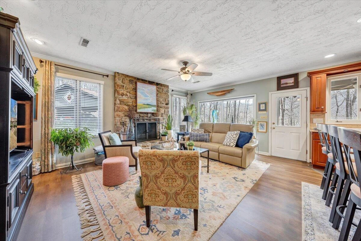4921 Hunting Hills DR - Photo 28
