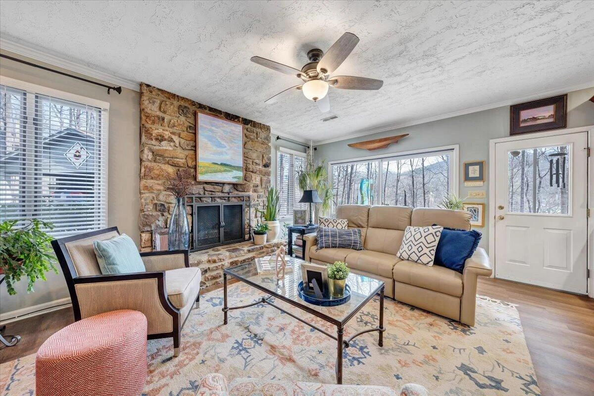 4921 Hunting Hills DR - Photo 29