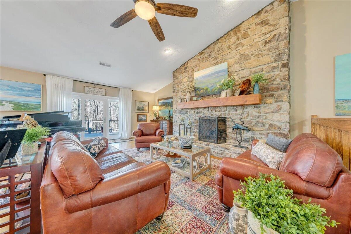 4921 Hunting Hills DR - Photo 11
