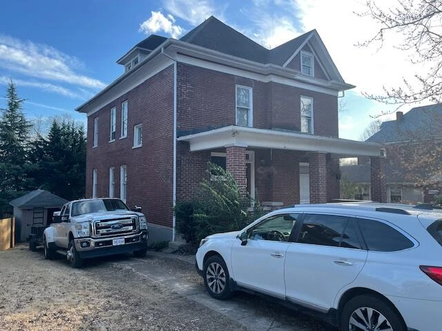 618 Walnut AVE - Photo 3