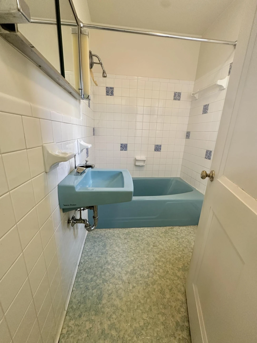 1029 Cliftwood CIR - Photo 33
