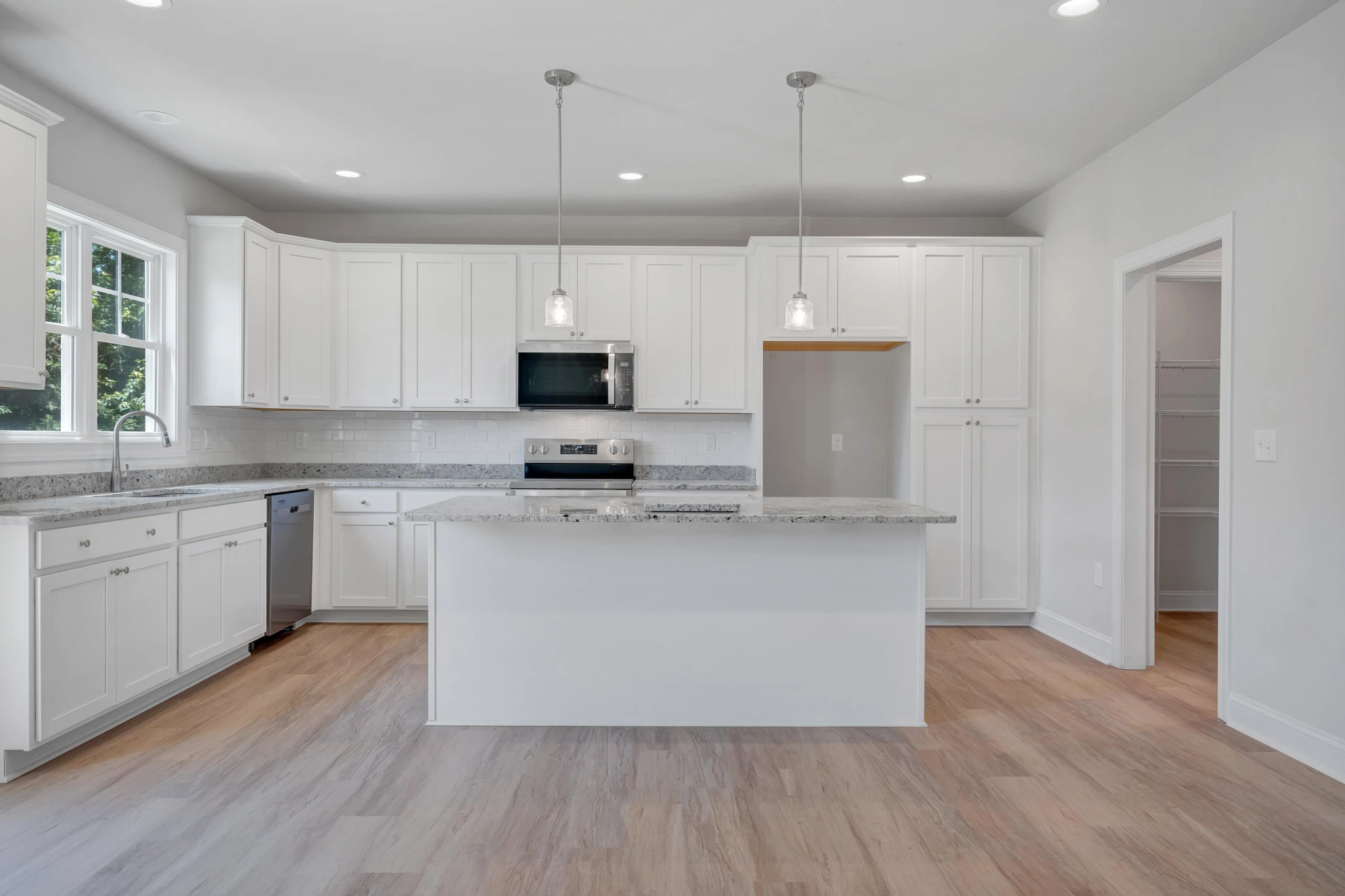 7038 PARKWAY VIEW TRL - Photo 10
