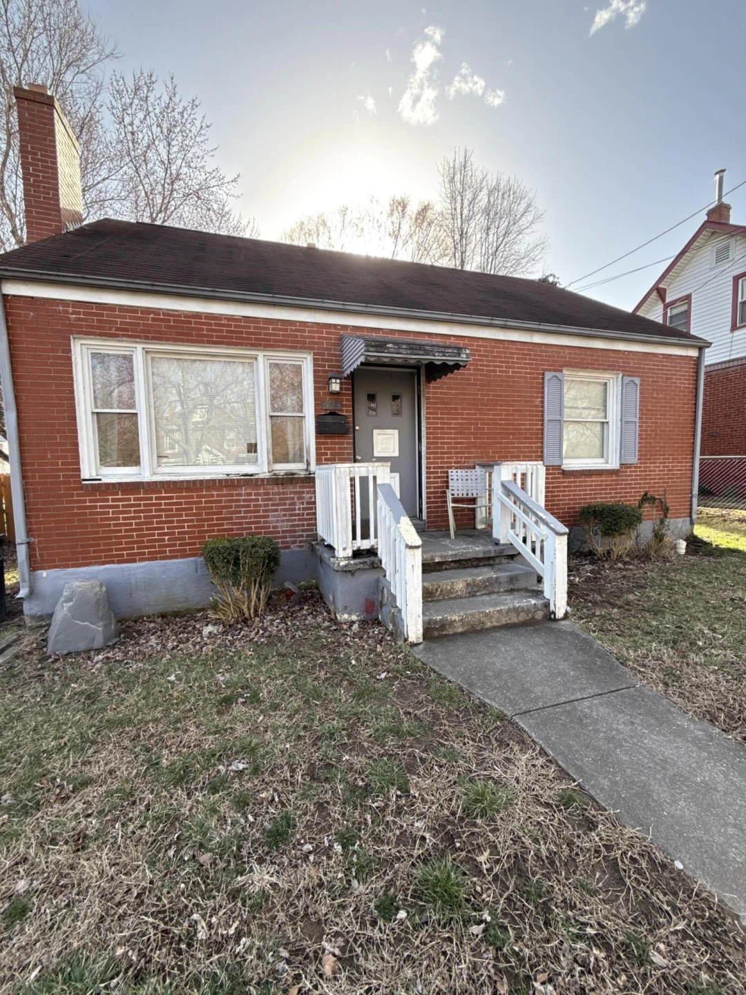 623 ARBUTUS AVE