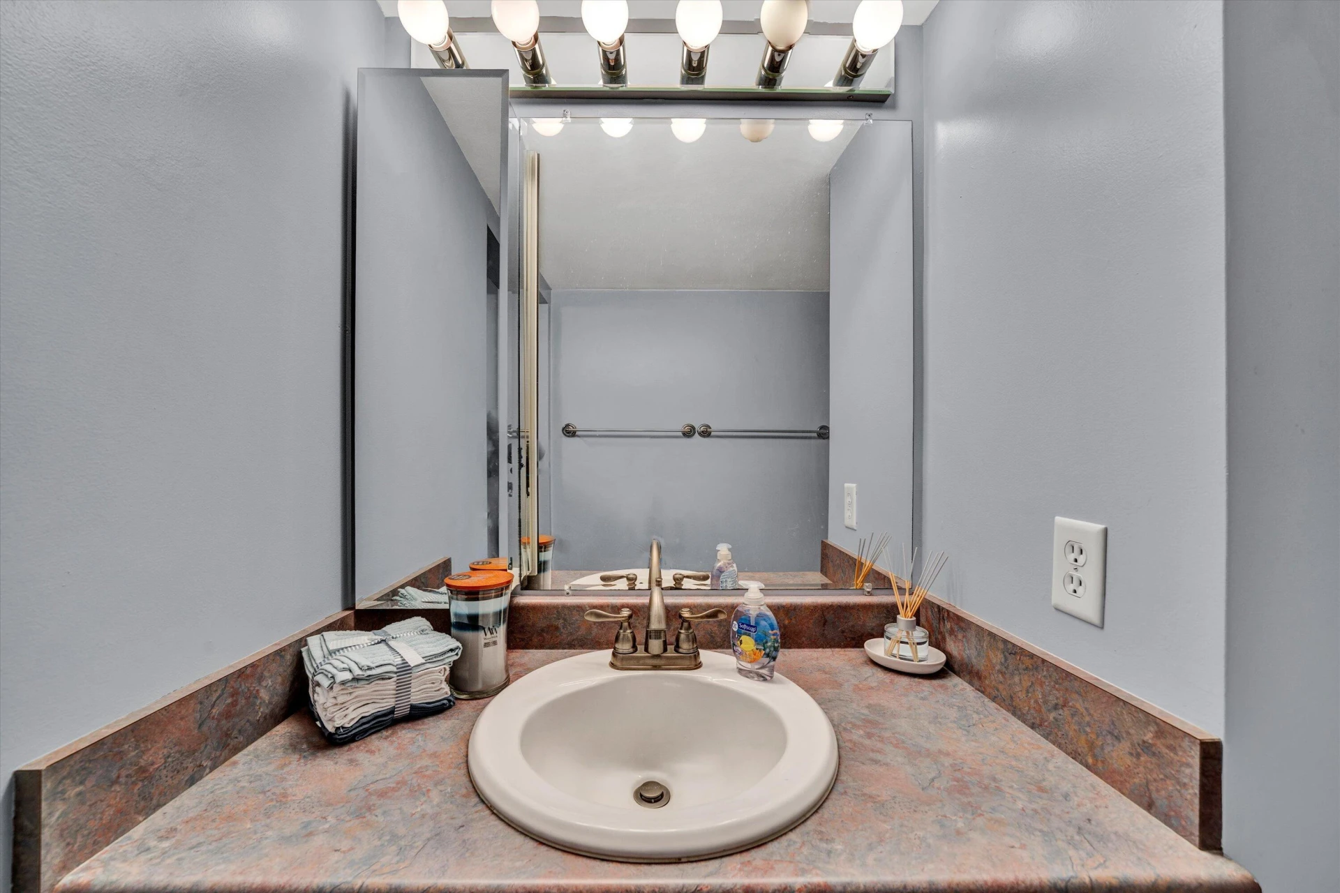 3531 Peters Creek RD #302 - Photo 20