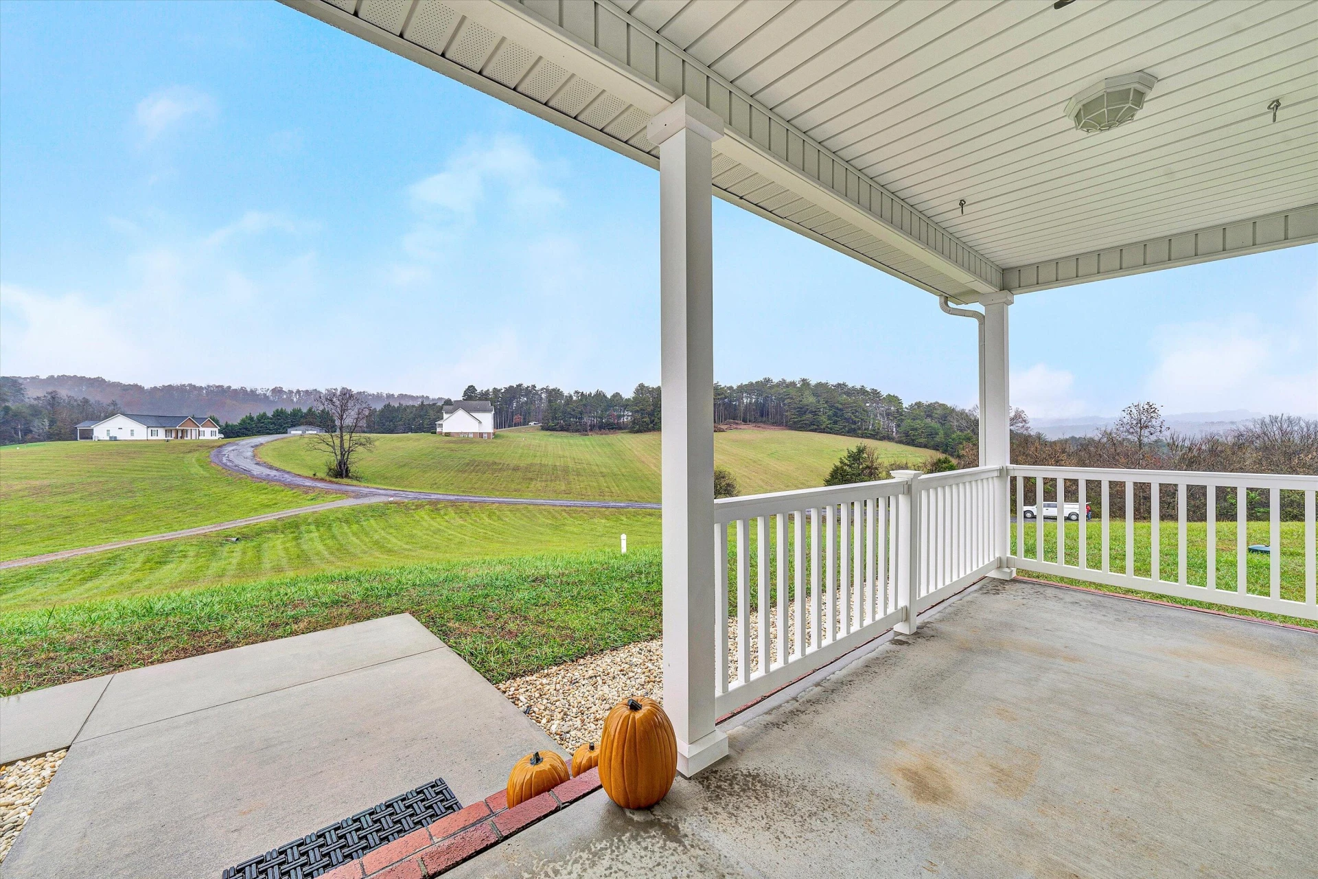177 Pine Hills DR - Photo 3