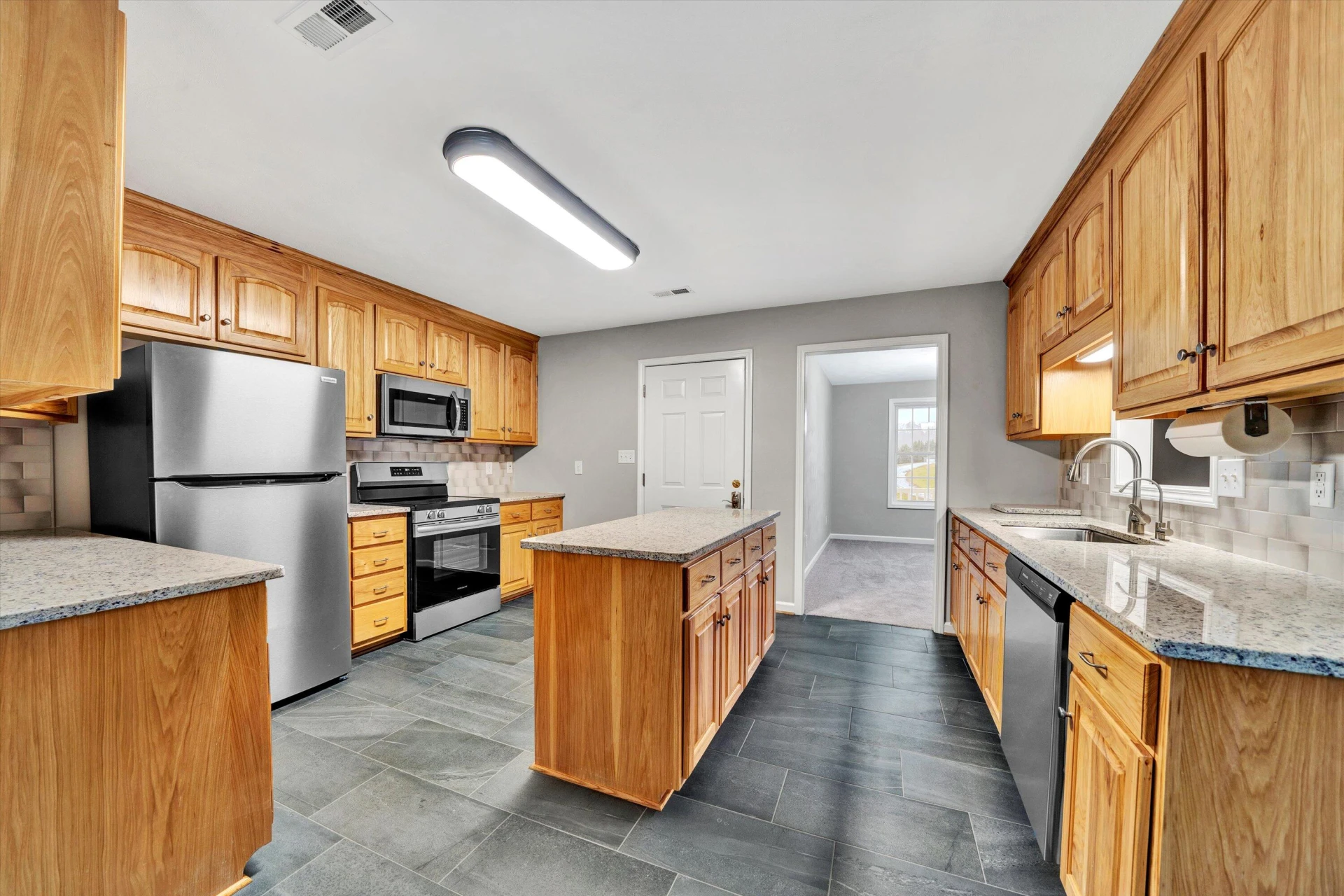 177 Pine Hills DR - Photo 5