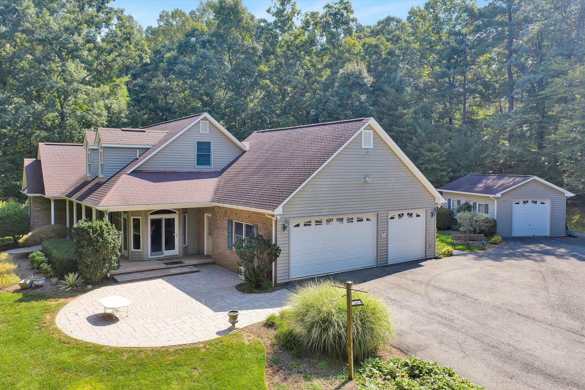 635 Miriam Hill DR