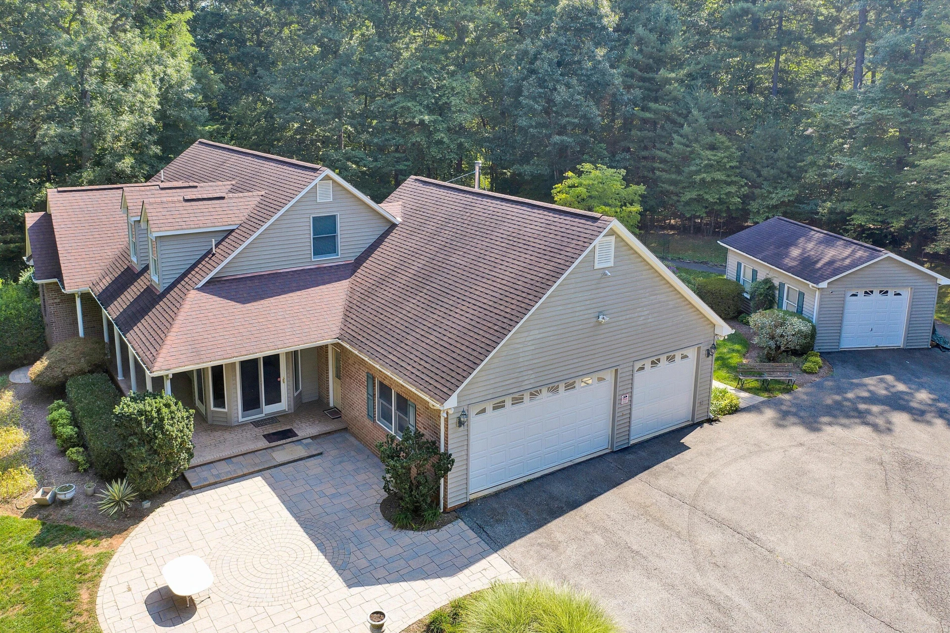 635 Miriam Hill DR - Photo 2