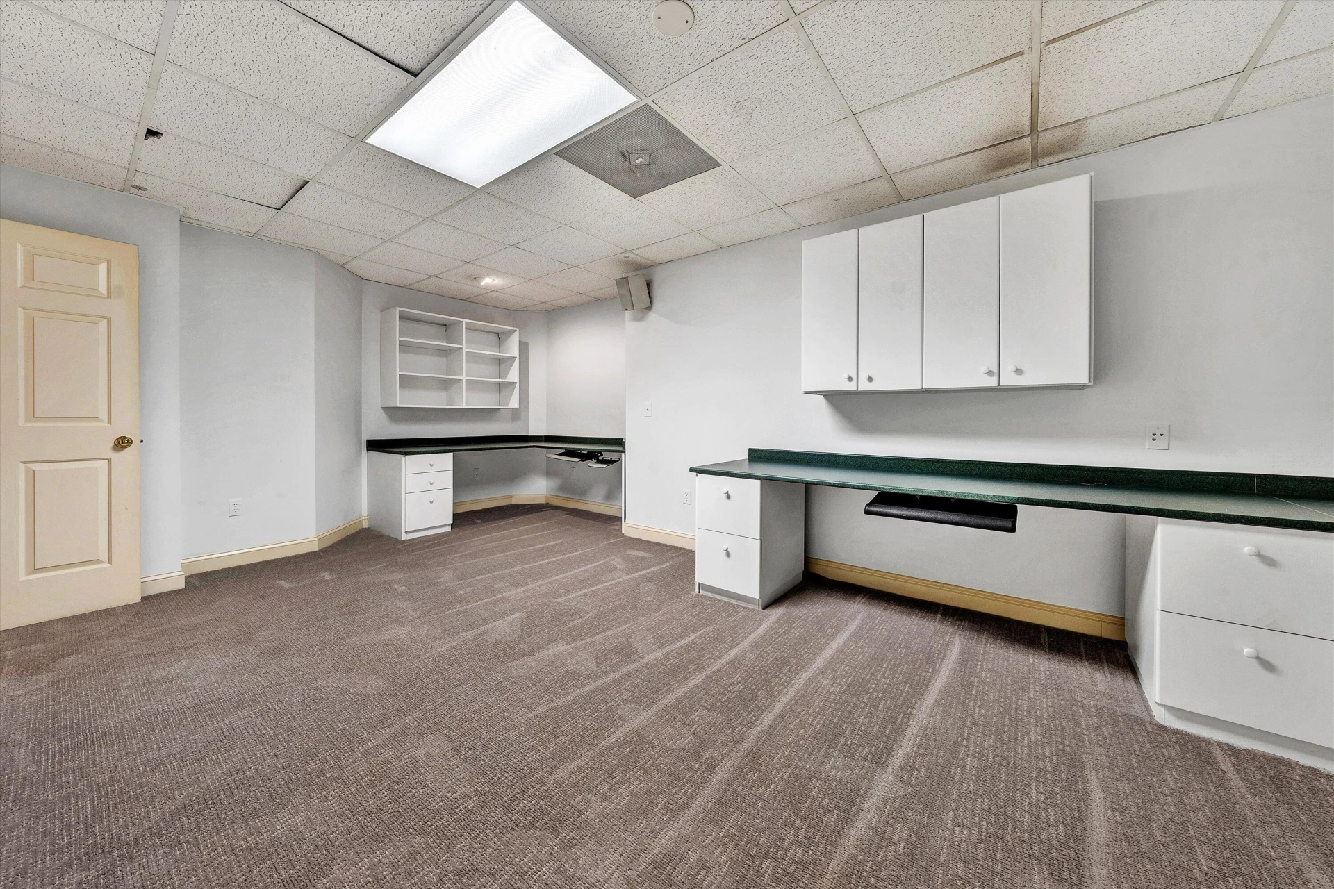 635 Miriam Hill DR - Photo 34