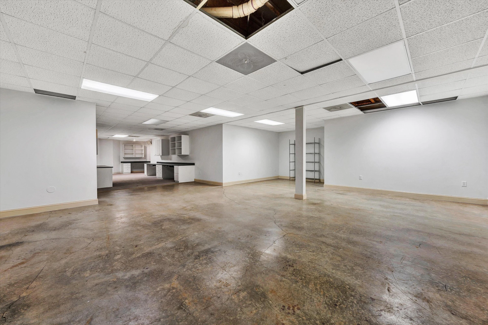 635 Miriam Hill DR - Photo 37