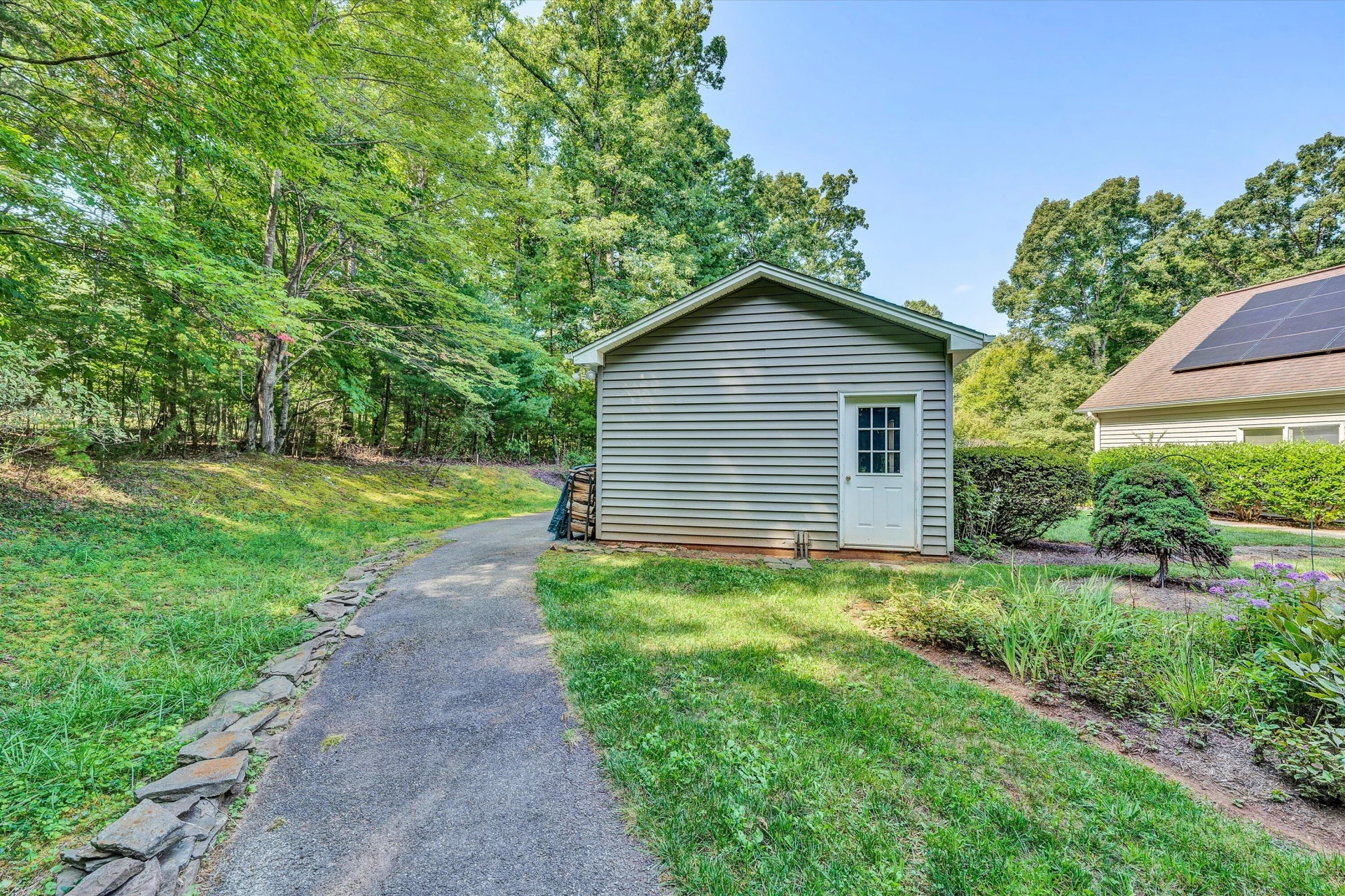 635 Miriam Hill DR - Photo 47