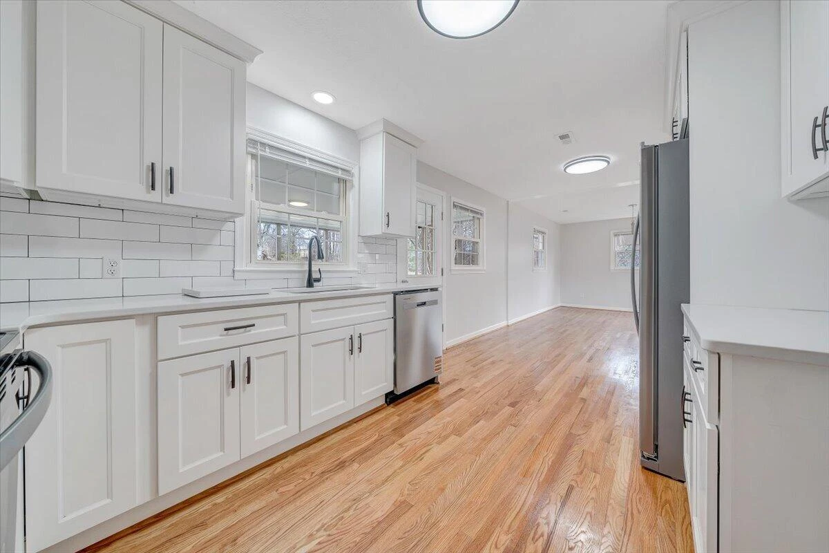 160 Bernard RD - Photo 18