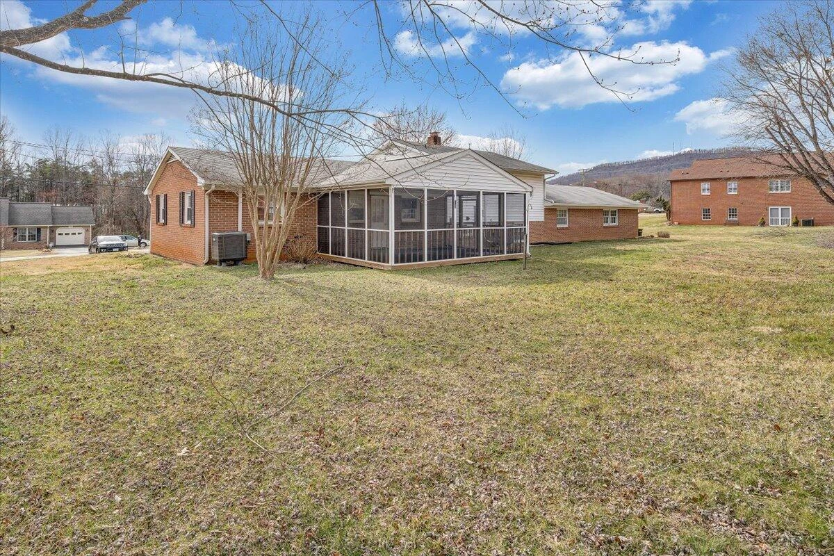160 Bernard RD - Photo 46