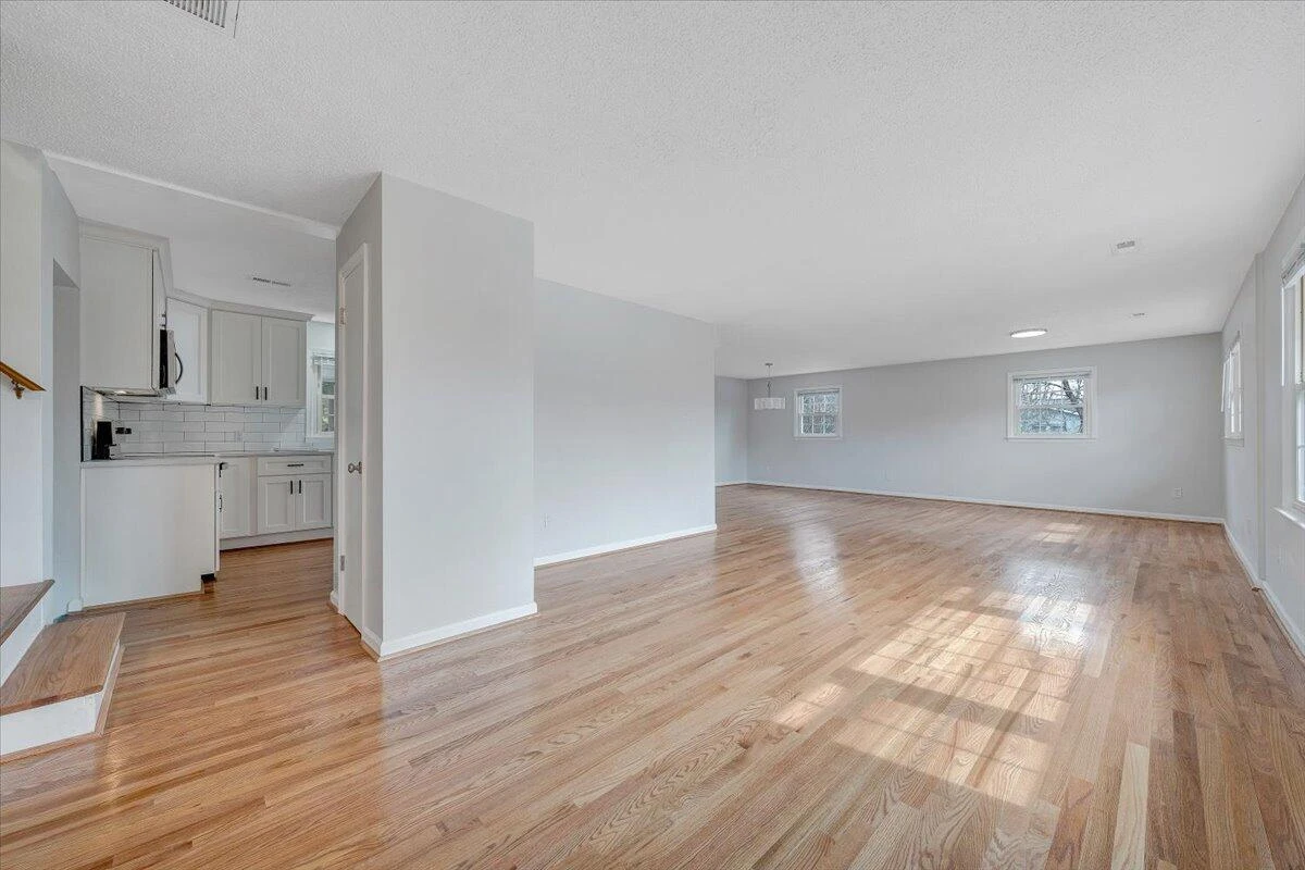 160 Bernard RD - Photo 5