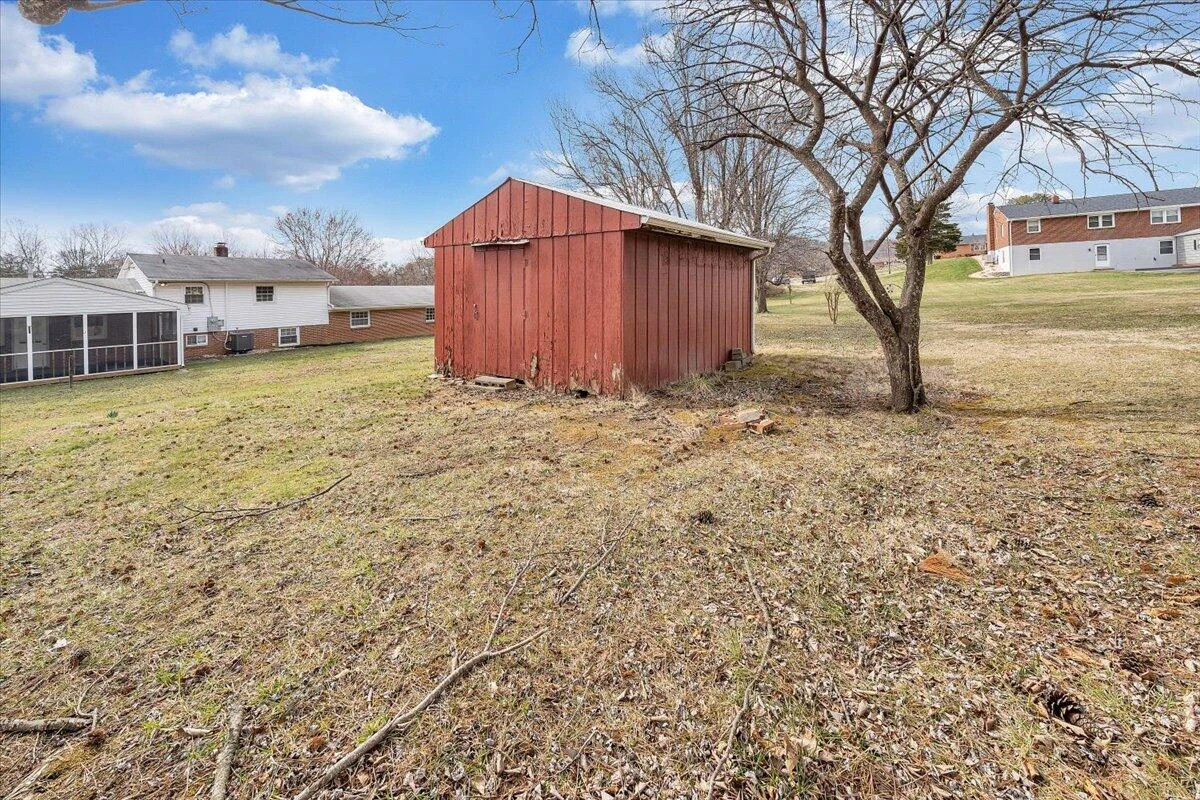160 Bernard RD - Photo 51