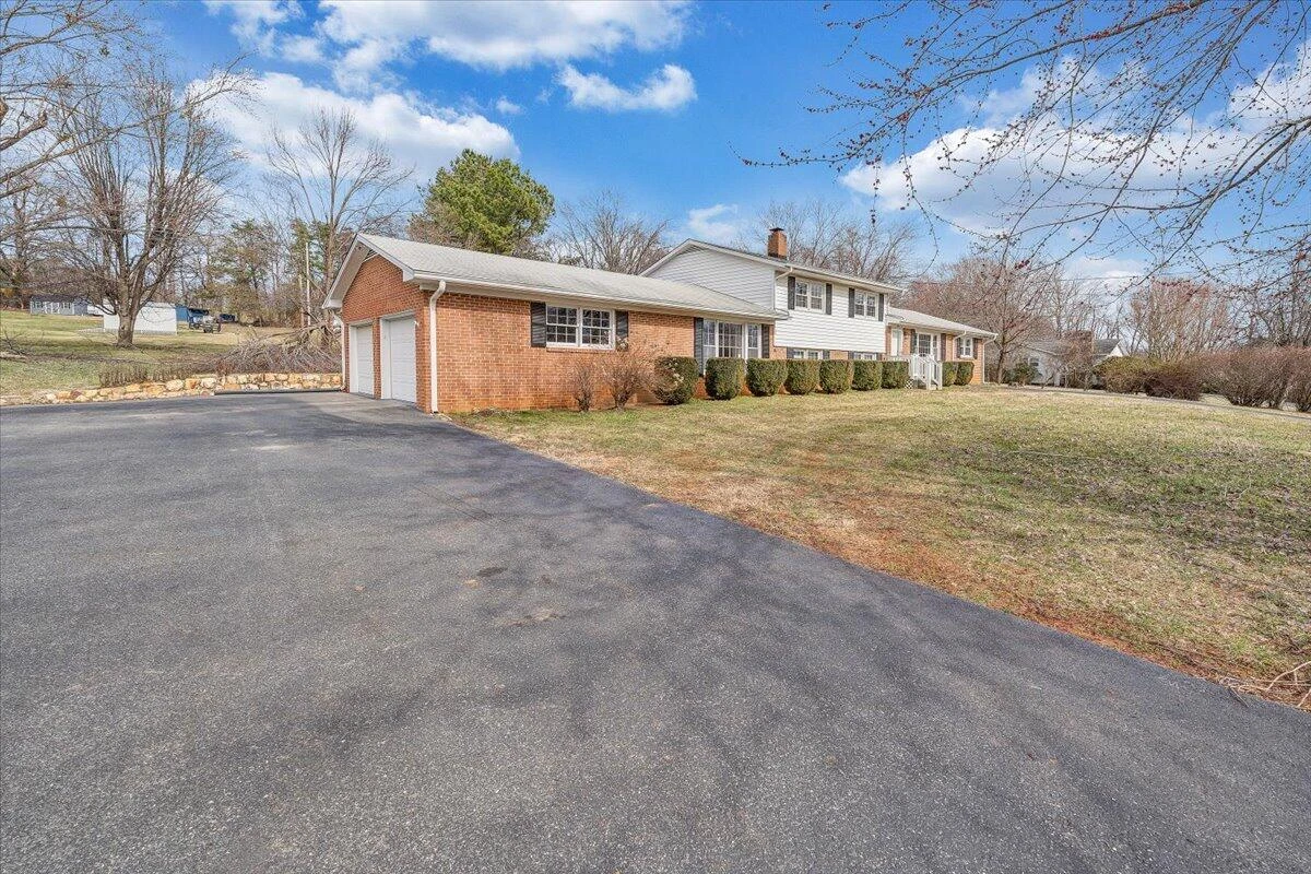 160 Bernard RD - Photo 54