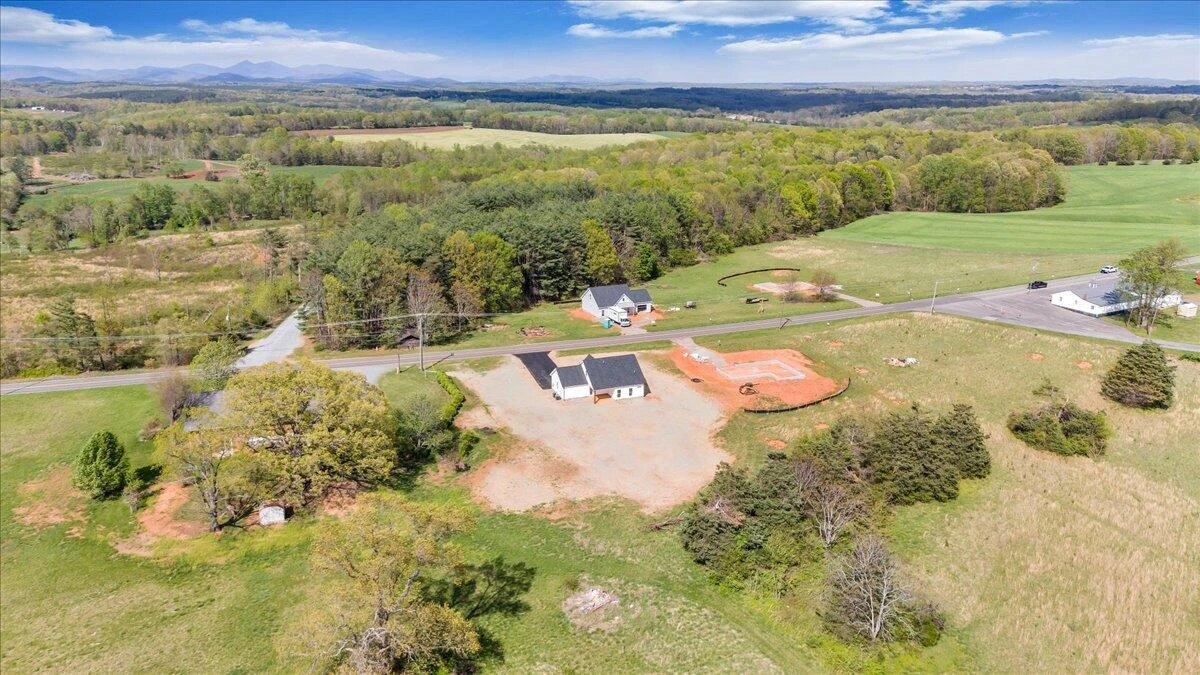 1490 Burnt Chimney RD - Photo 55