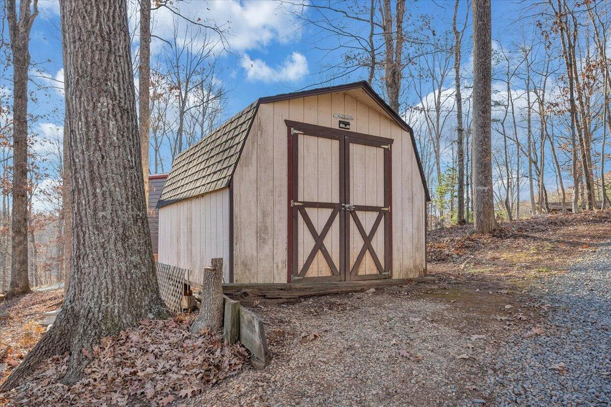 291 Lynville DR - Photo 50