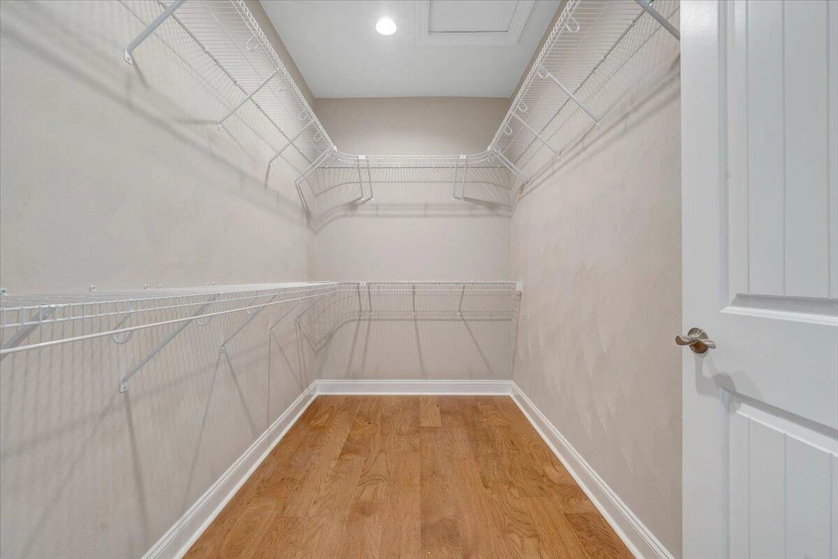 190 Merion CIR - Photo 35