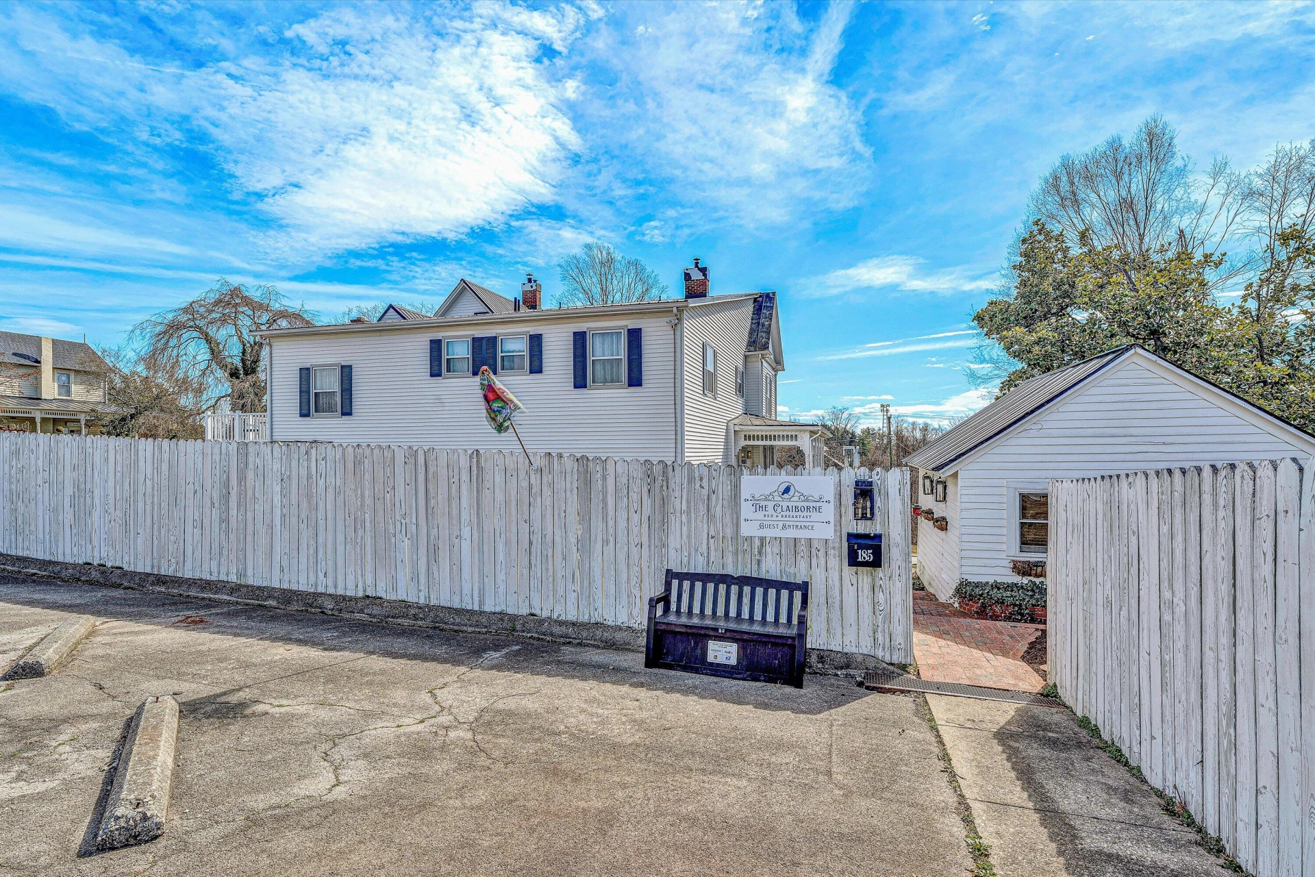 185 CLAIBORNE AVE - Photo 13