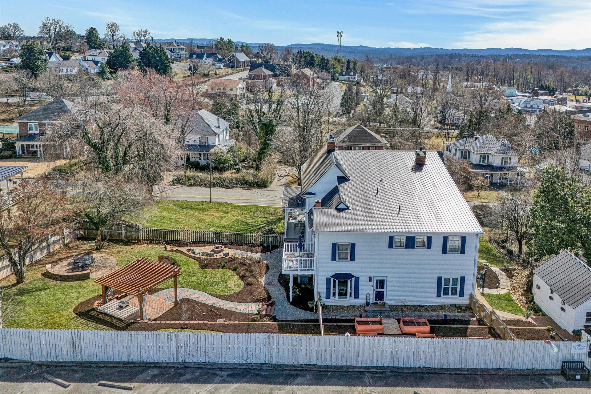 185 CLAIBORNE AVE - Photo 14