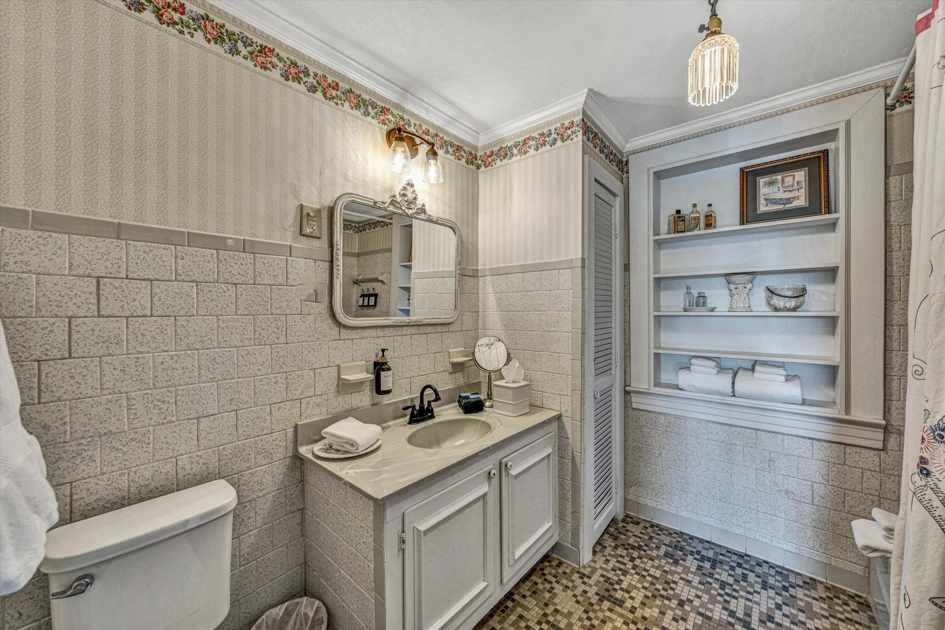 185 CLAIBORNE AVE - Photo 20