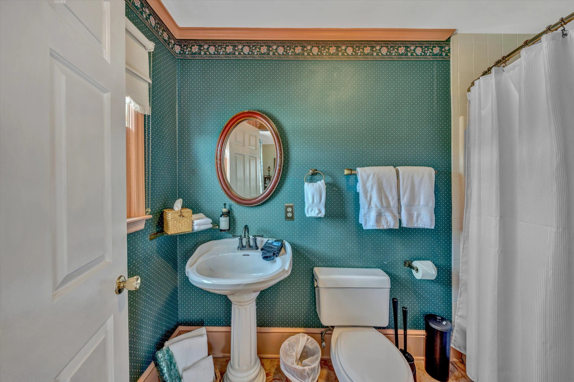 185 CLAIBORNE AVE - Photo 28