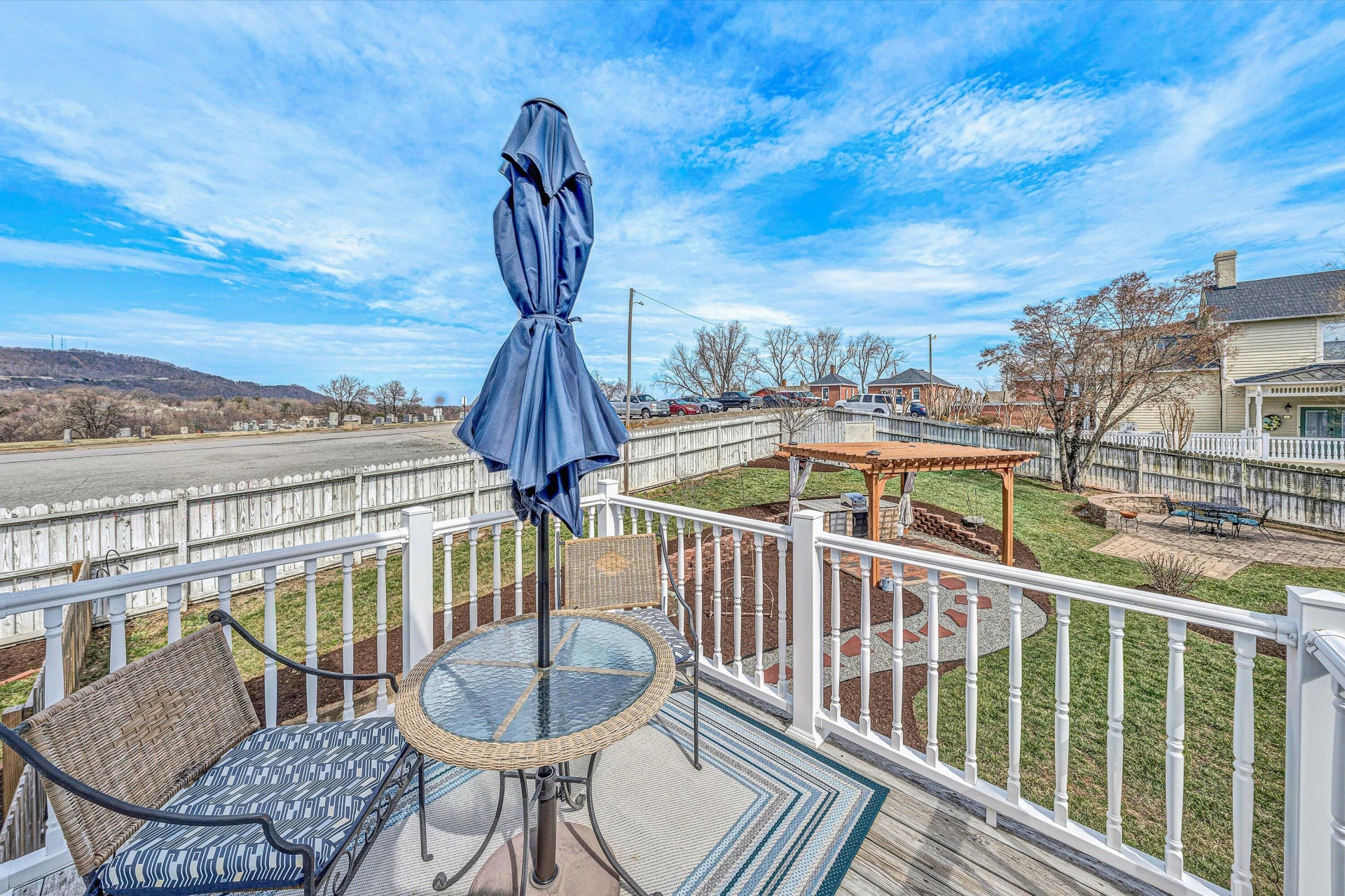 185 CLAIBORNE AVE - Photo 32