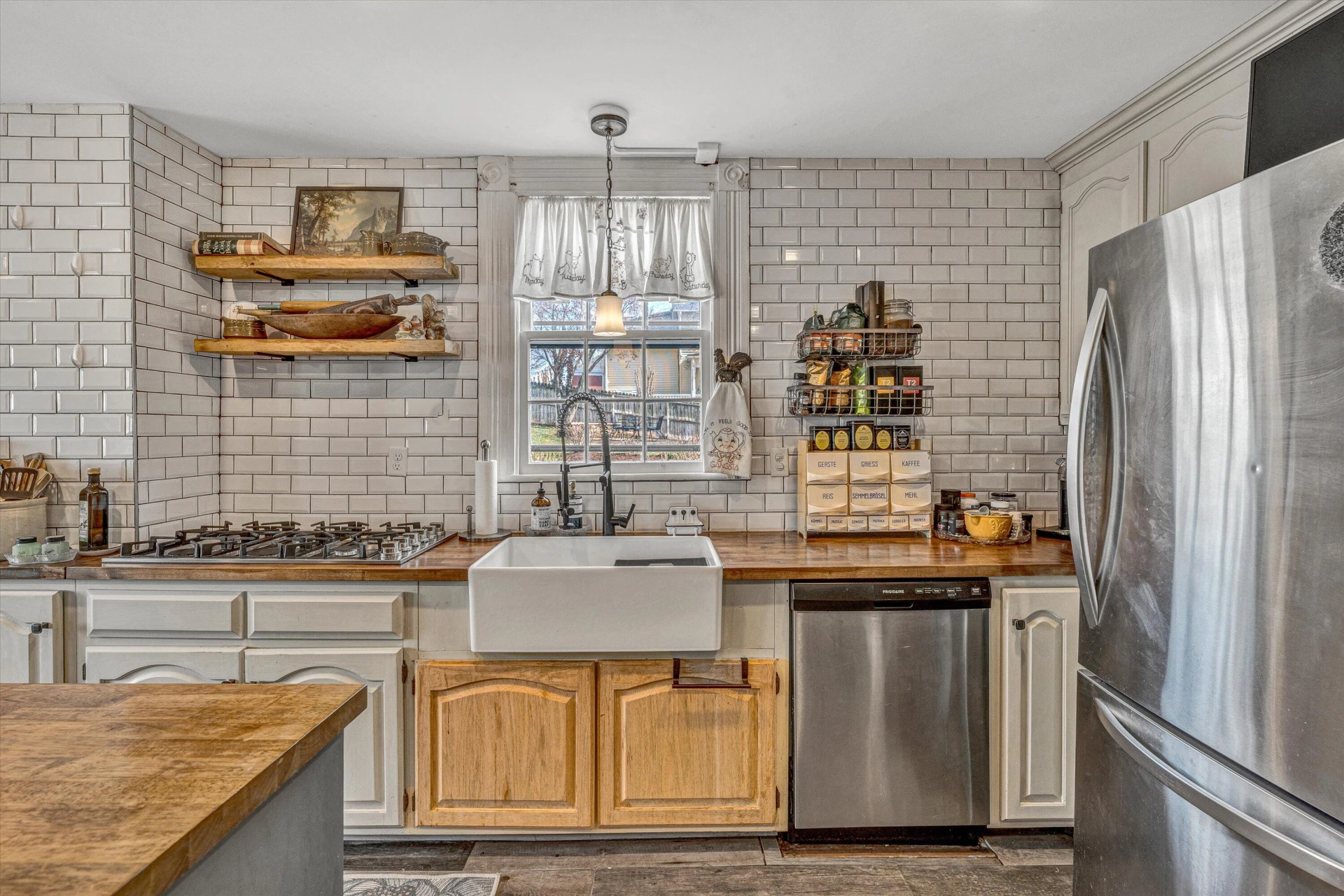 185 CLAIBORNE AVE - Photo 52