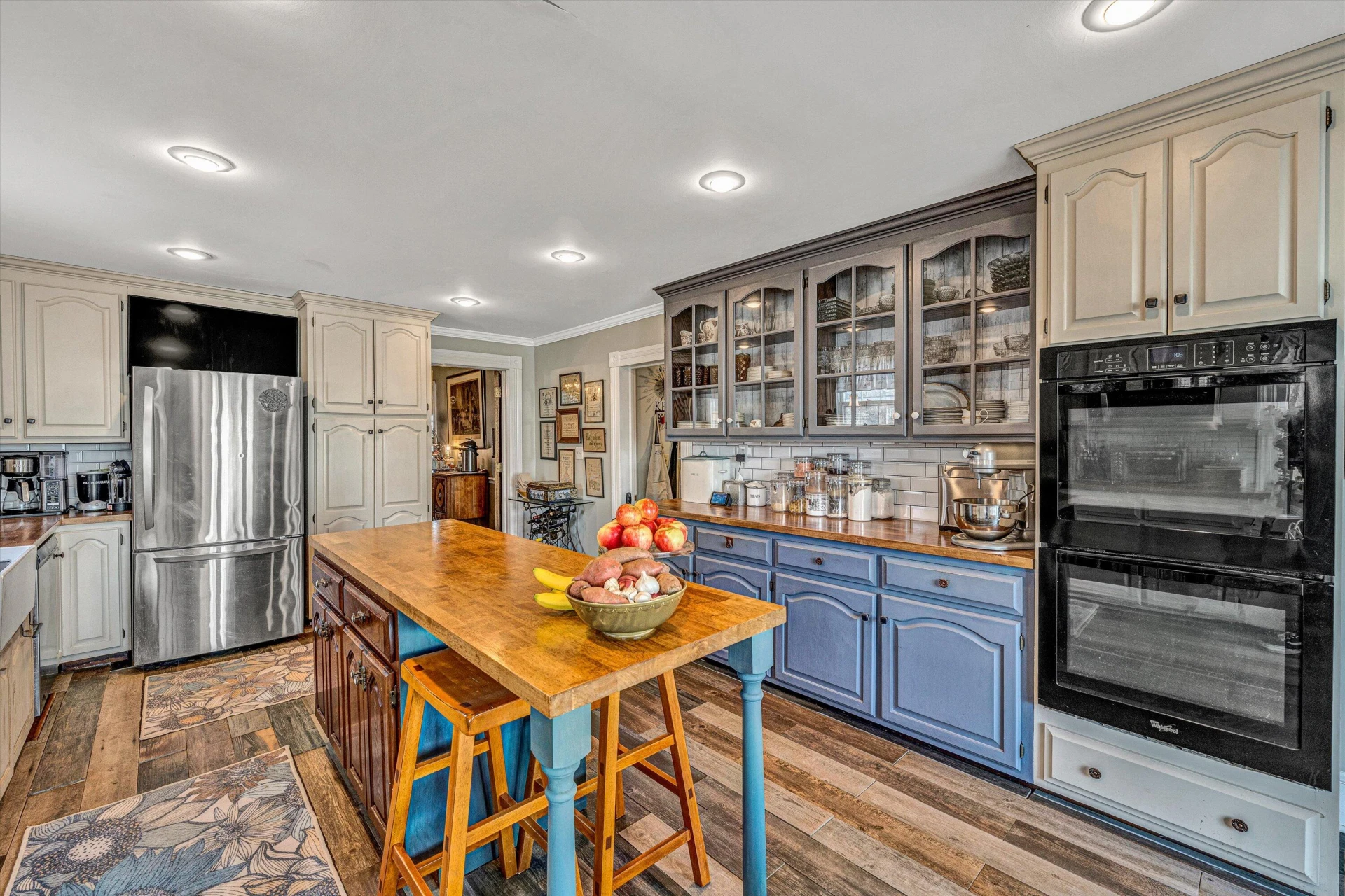 185 CLAIBORNE AVE - Photo 53