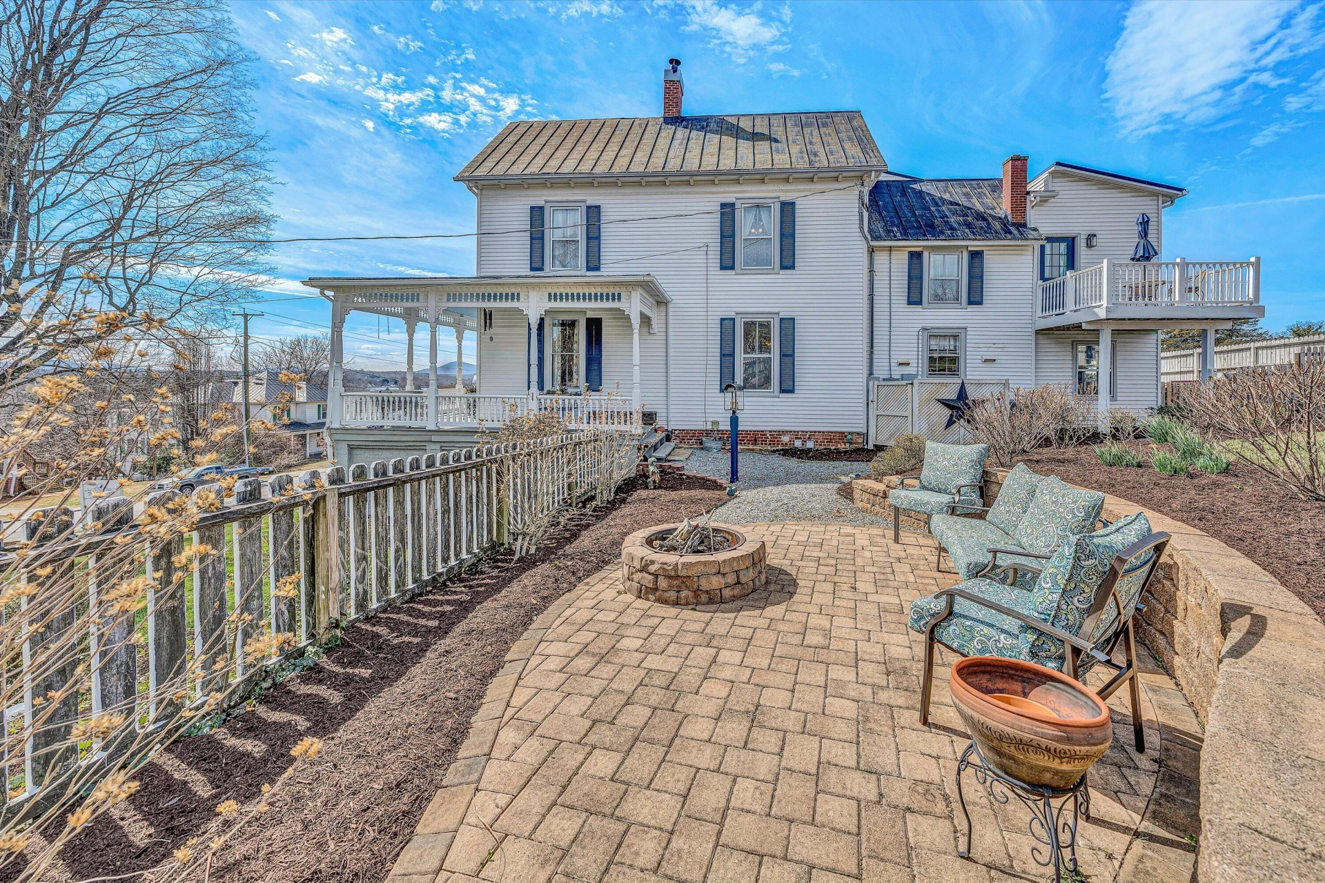 185 CLAIBORNE AVE - Photo 7