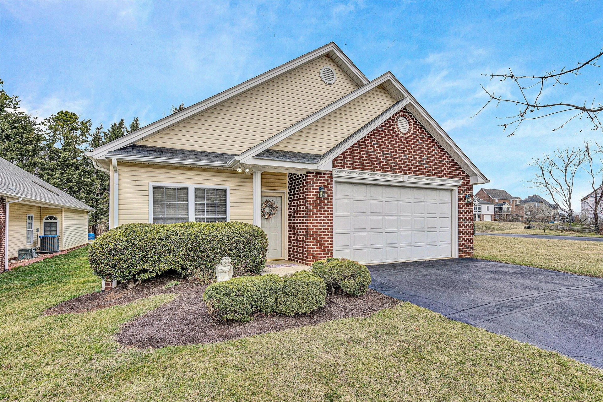 1970 Millbridge RD - Photo 2
