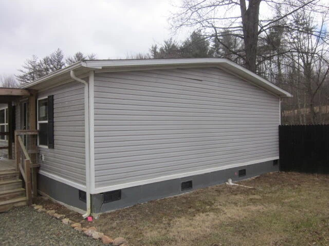 428 AGNES LN - Photo 2